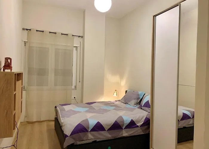 Apartmán Modern Family-size With Private Veranda-5min To The Tirana