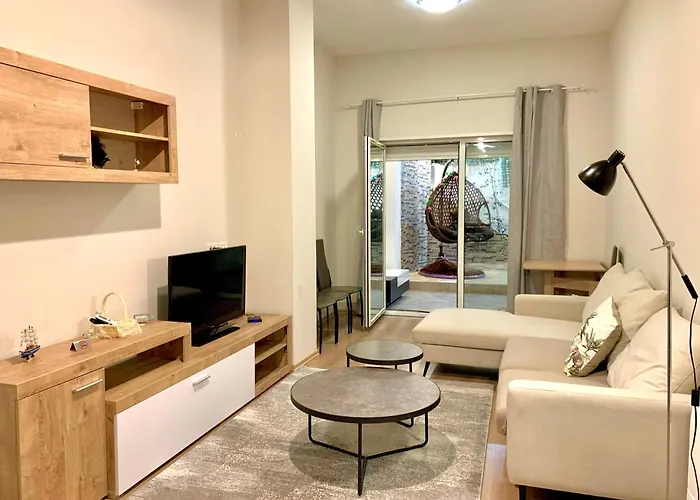 Modern Family-size With Private Veranda-5min To The Apartmán *