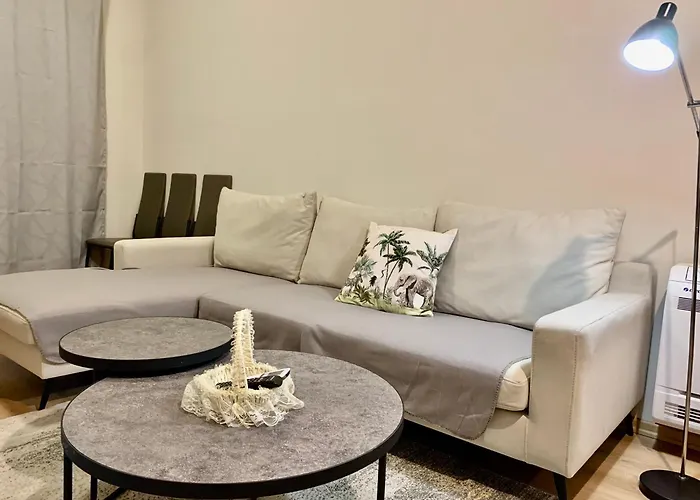 Apartmán Modern Family-size With Private Veranda-5min To The