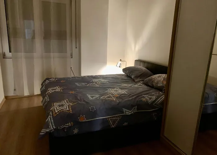 Modern Family-size With Private Veranda-5min To The Apartmán