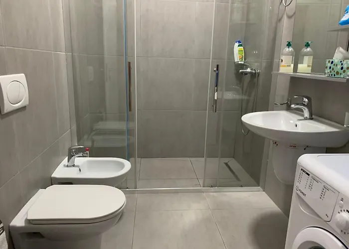 Apartmán Modern Family-size With Private Veranda-5min To The Tirana