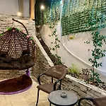 Apartment Modern Family-size With Private Veranda-5min To The *