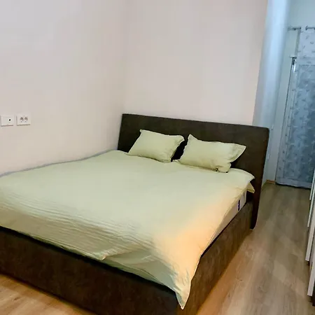 Appartamento Modern Family-size With Private Veranda-5min To The *