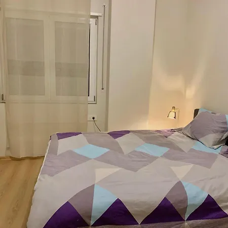 Appartamento Modern Family-size With Private Veranda-5min To The Tirana