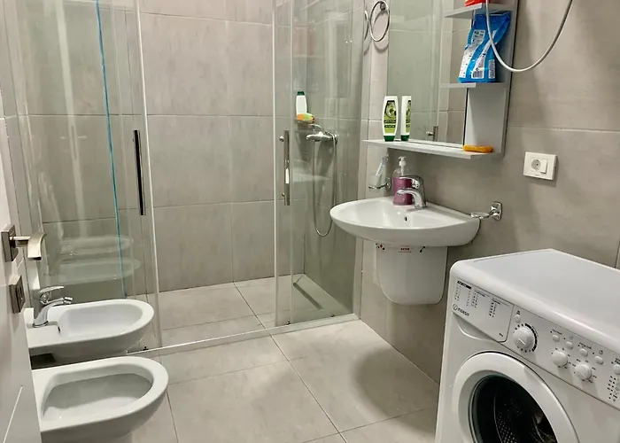 Appartement Modern Family-size With Private Veranda-5min To The *